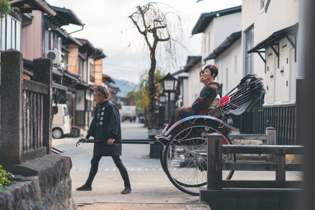 人力車維